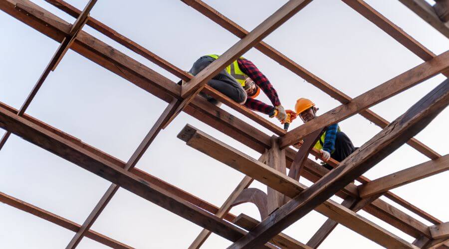 Expert Emergency Roof Repairs services in Islandia, NY
